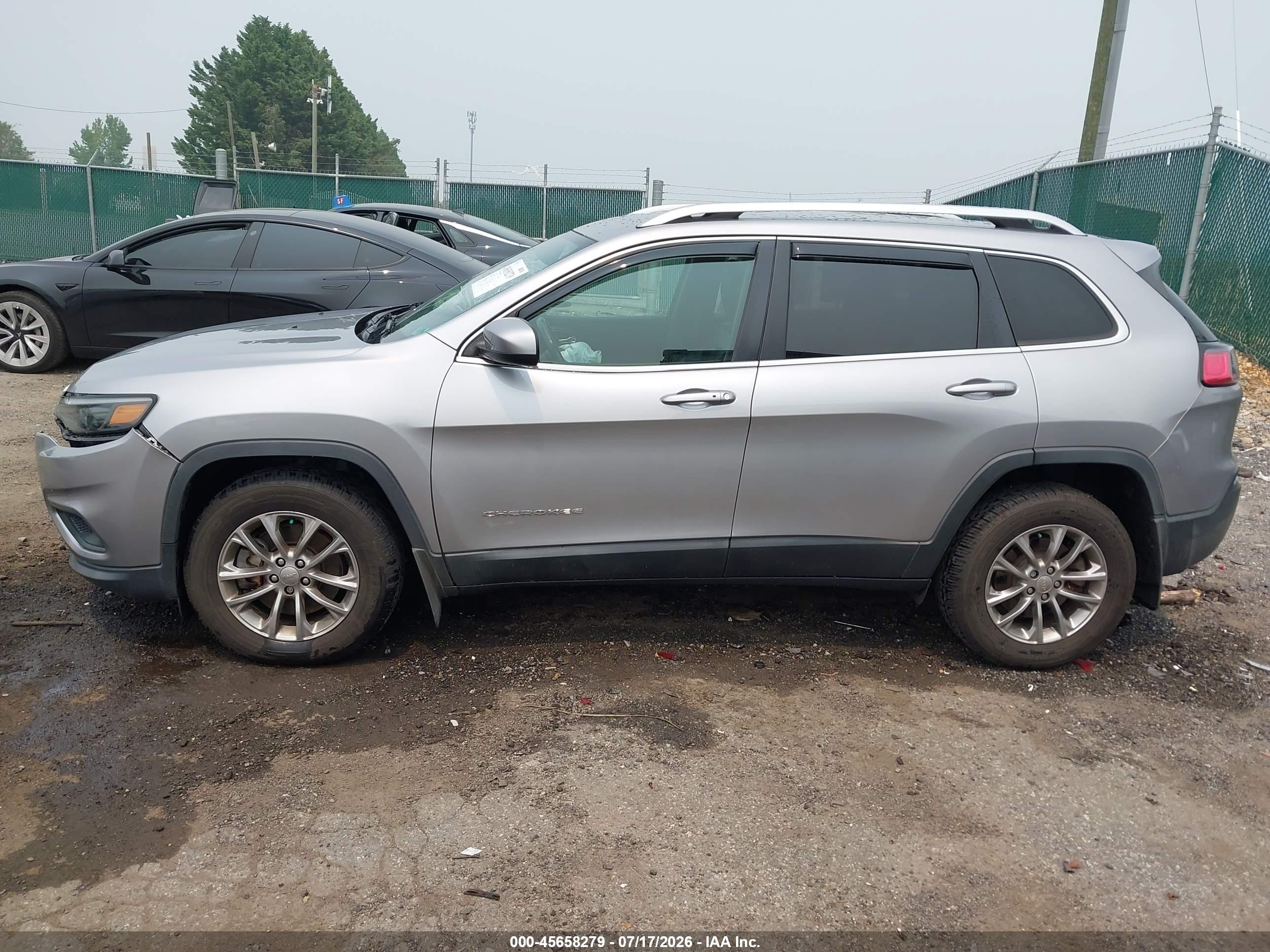 2019 JEEP CHEROKEE LATITUDE PLUS 4X4