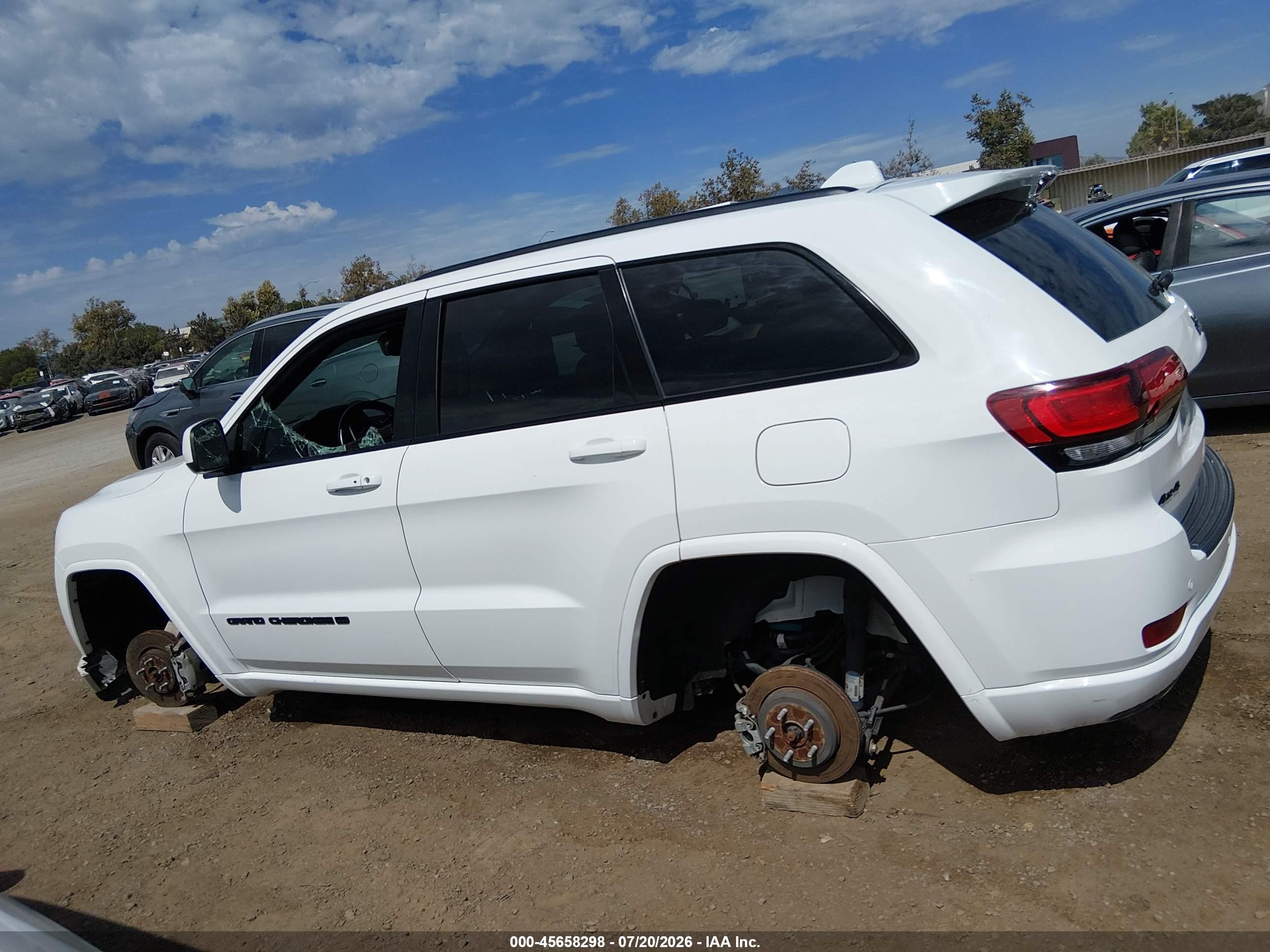 2022 JEEP GRAND CHEROKEE WK LAREDO X 4X4