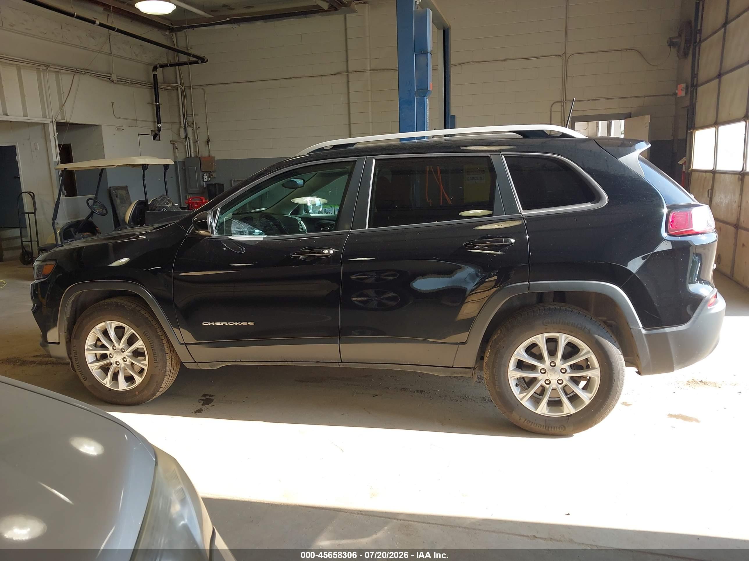 2021 JEEP CHEROKEE LATITUDE 4X4