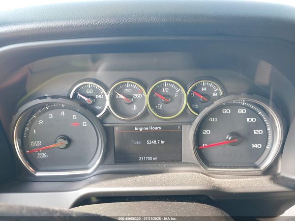 2019 CHEVROLET SILVERADO 1500 LT — I7