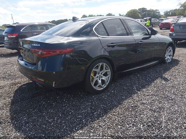 2020 ALFA ROMEO GIULIA TI RWD