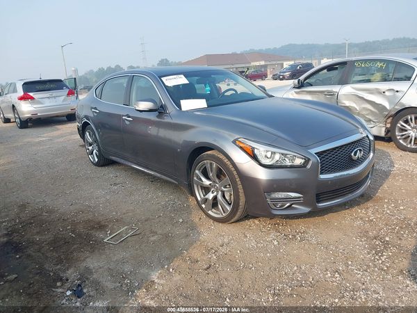 2018 INFINITI Q70L 3.7X LUXE