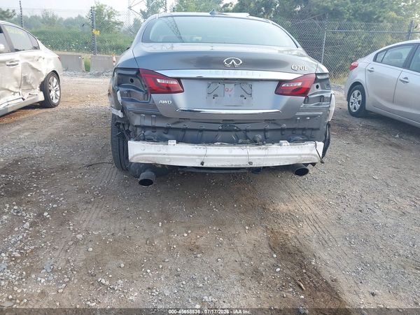 2018 INFINITI Q70L 3.7X LUXE