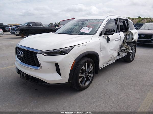 2025 INFINITI QX60 LUXE