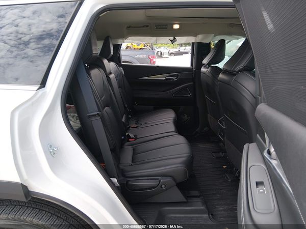 2025 INFINITI QX60 LUXE