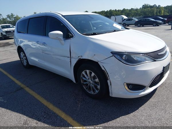 2018 CHRYSLER PACIFICA TOURING PLUS — I1