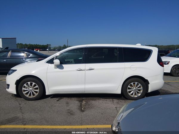 2018 CHRYSLER PACIFICA TOURING PLUS — I117