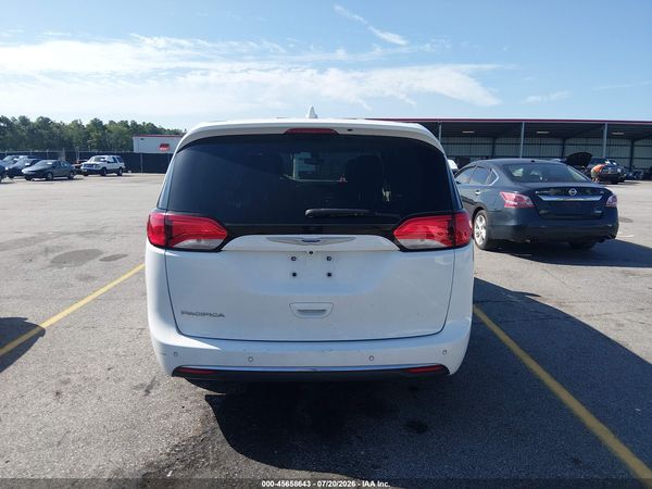 2018 CHRYSLER PACIFICA TOURING PLUS — I119