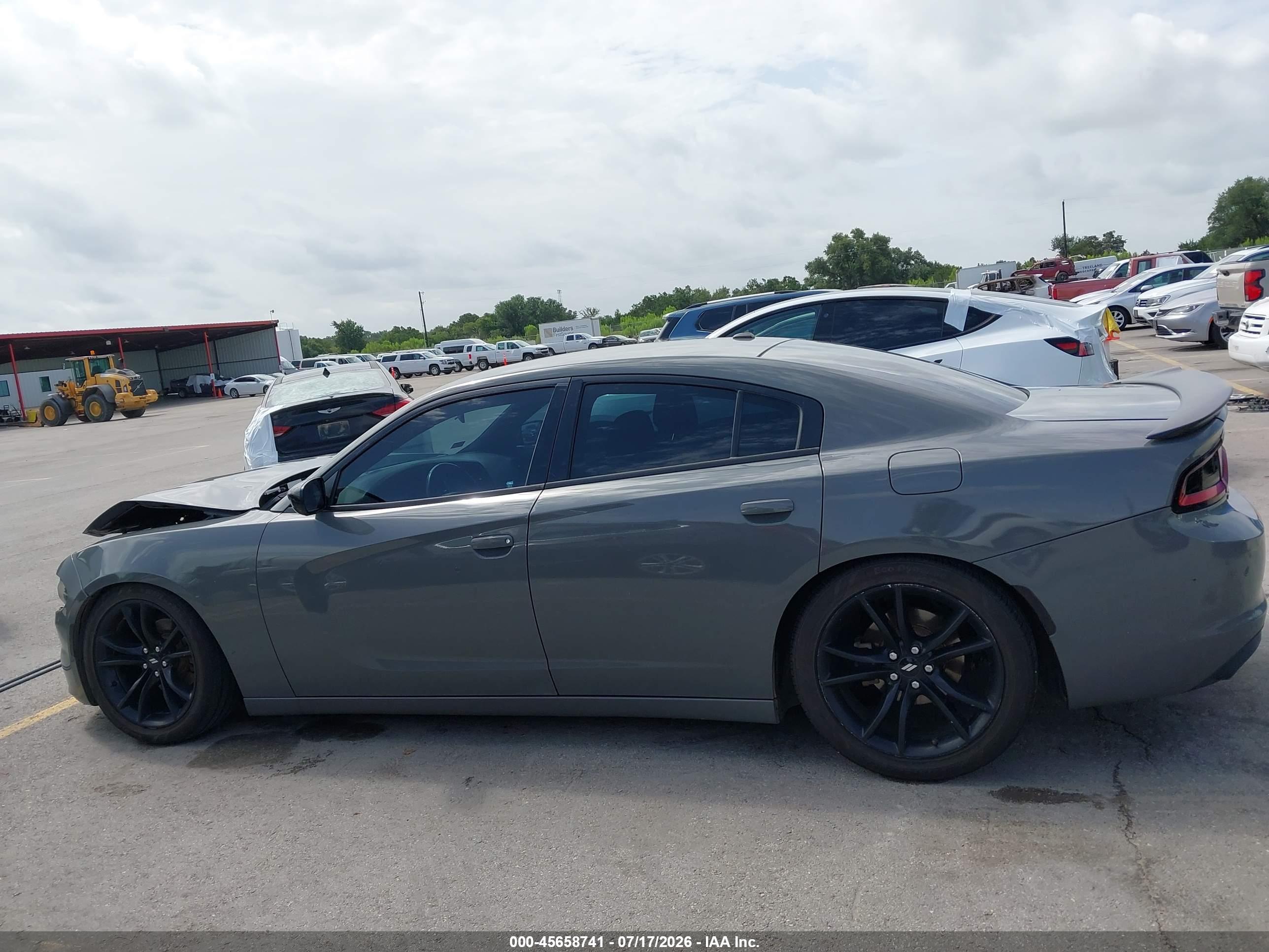 2018 DODGE CHARGER SXT RWD