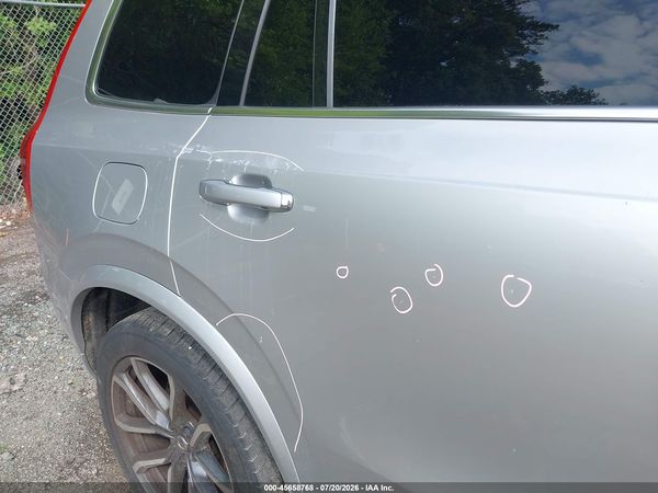 2018 VOLVO XC90 T5 MOMENTUM