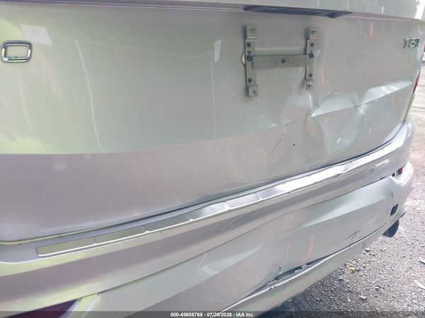 2018 VOLVO XC90 T5 MOMENTUM