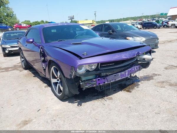 2013 DODGE CHALLENGER SRT8