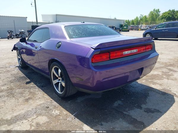 2013 DODGE CHALLENGER SRT8