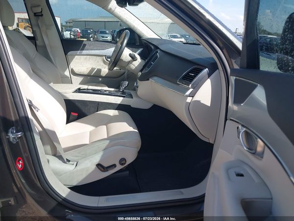 2018 VOLVO XC90 T6 MOMENTUM