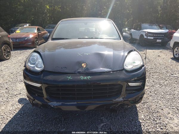 2016 PORSCHE CAYENNE