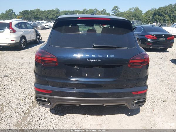 2016 PORSCHE CAYENNE