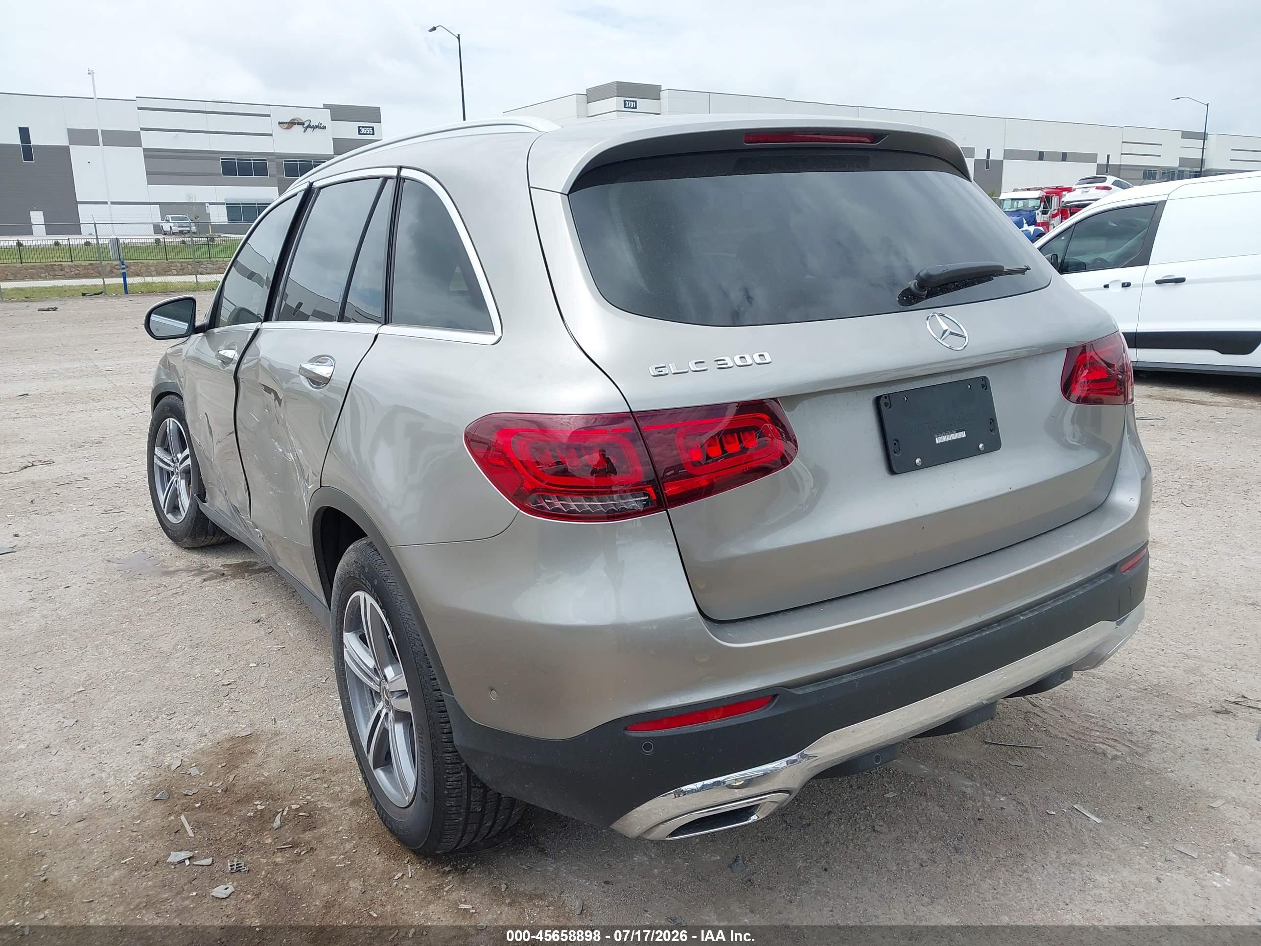 2022 MERCEDES-BENZ GLC 300 SUV