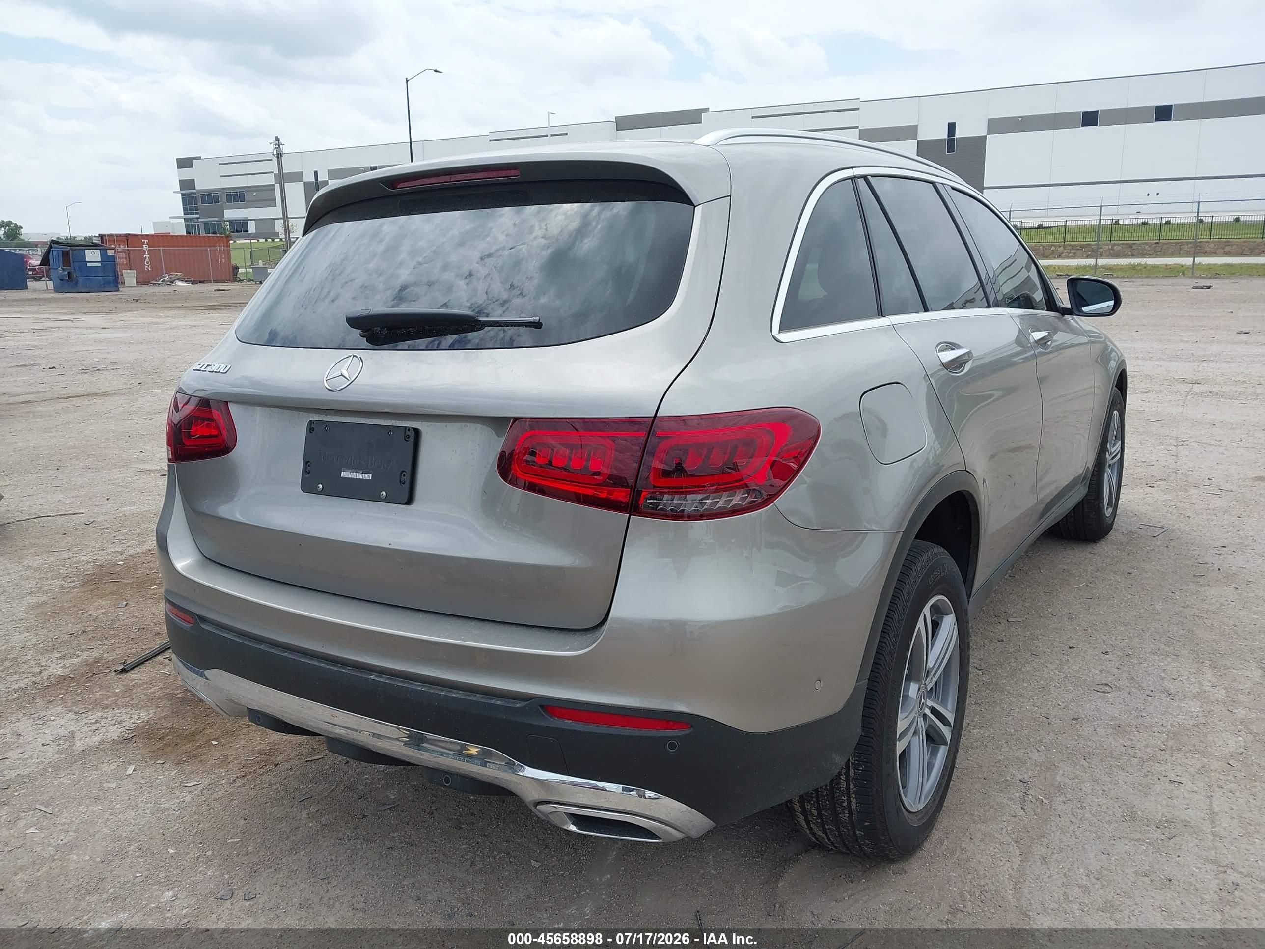 2022 MERCEDES-BENZ GLC 300 SUV