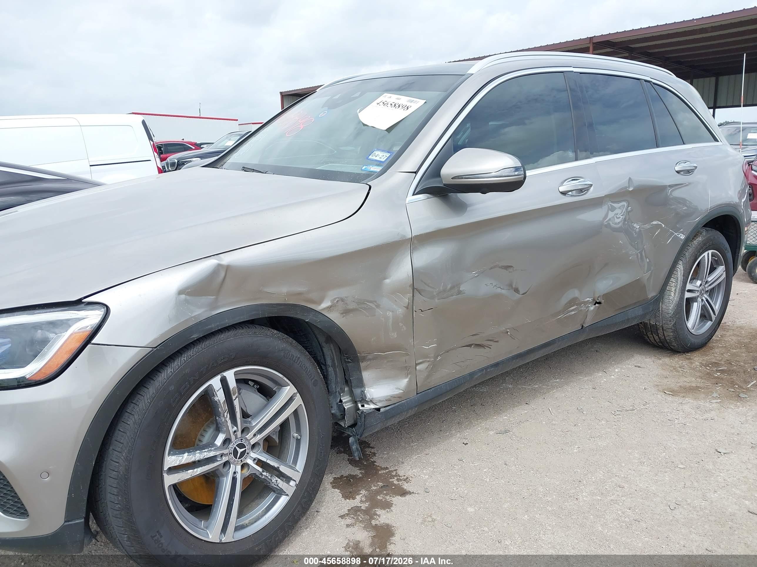 2022 MERCEDES-BENZ GLC 300 SUV