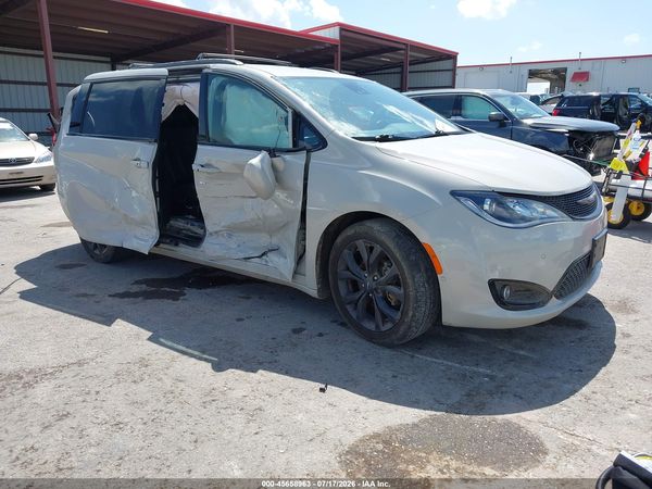 2019 CHRYSLER PACIFICA TOURING L PLUS