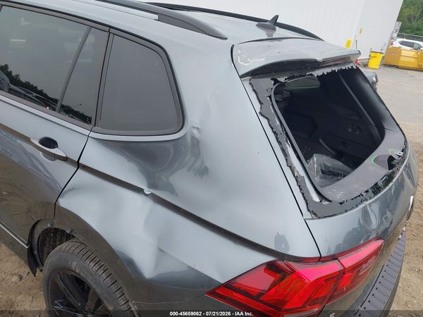 2024 VOLKSWAGEN TIGUAN 2.0T SE R-LINE BLACK — I6