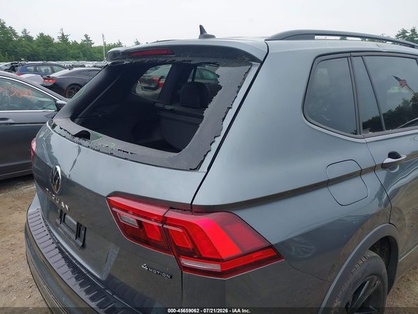 2024 VOLKSWAGEN TIGUAN 2.0T SE R-LINE BLACK — I154