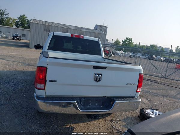2022 RAM 1500 CLASSIC SLT  4X4 5'7 BOX
