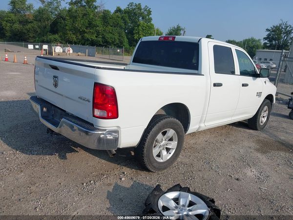 2022 RAM 1500 CLASSIC SLT  4X4 5'7 BOX
