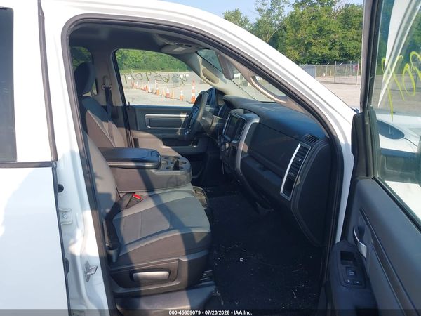 2022 RAM 1500 CLASSIC SLT  4X4 5'7 BOX