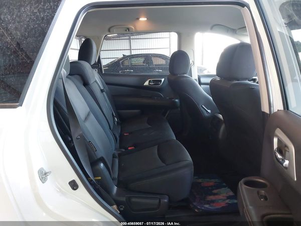 2018 NISSAN PATHFINDER SV