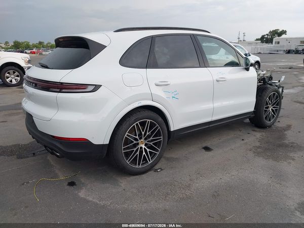 2024 PORSCHE CAYENNE