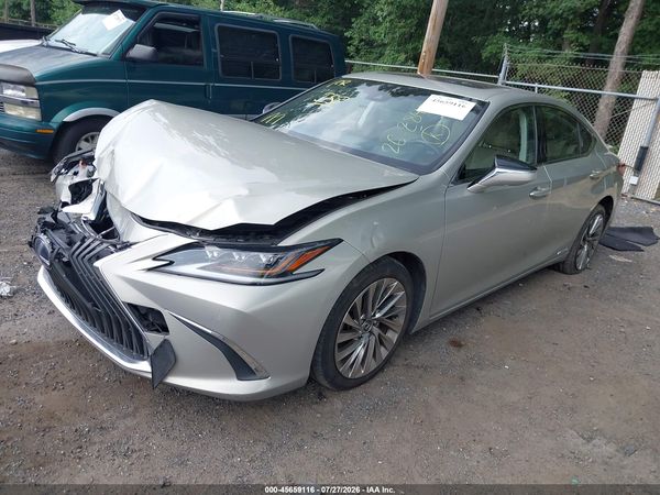 2019 LEXUS ES 300H LUXURY
