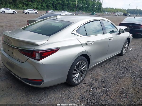 2019 LEXUS ES 300H LUXURY