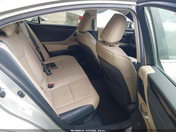 2019 LEXUS ES 300H LUXURY