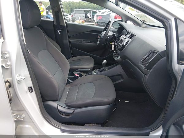 2016 KIA RIO LX