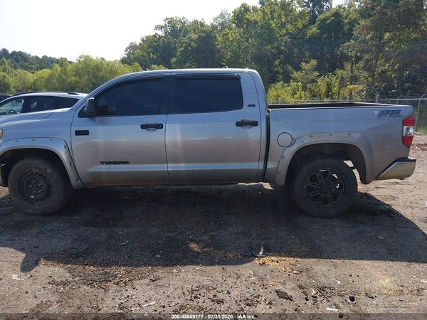 2017 TOYOTA TUNDRA SR5 5.7L V8