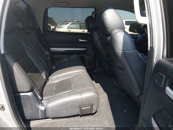 2017 TOYOTA TUNDRA SR5 5.7L V8