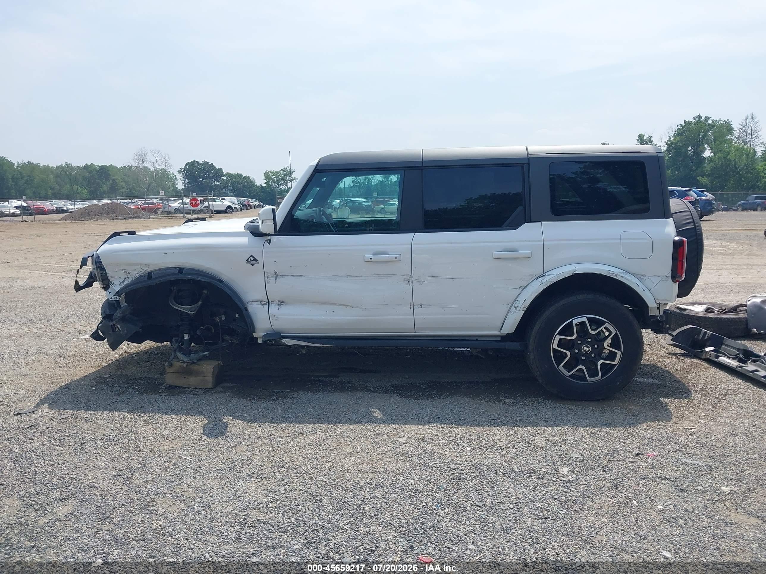 2024 FORD BRONCO OUTER BANKS