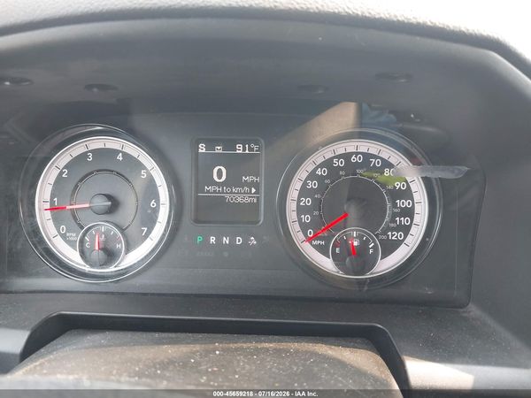 2022 RAM 1500 CLASSIC TRADESMAN  4X4 6'4 BOX
