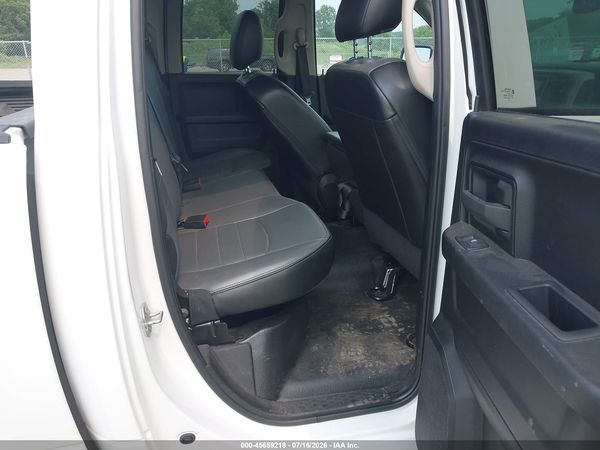 2022 RAM 1500 CLASSIC TRADESMAN  4X4 6'4 BOX