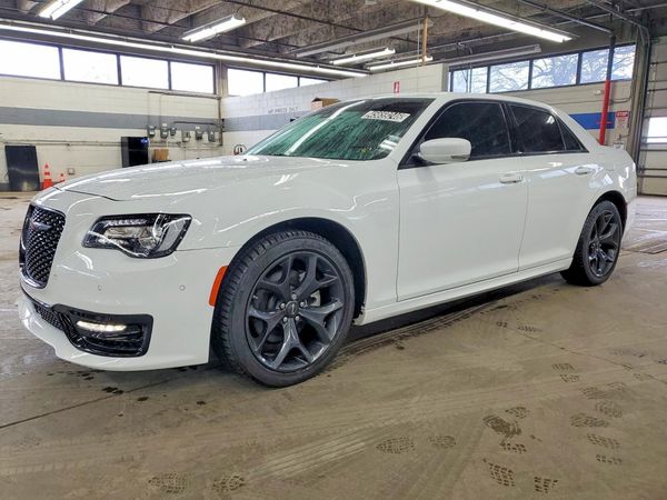 2023 CHRYSLER 300 — DSFA — Front 3/4