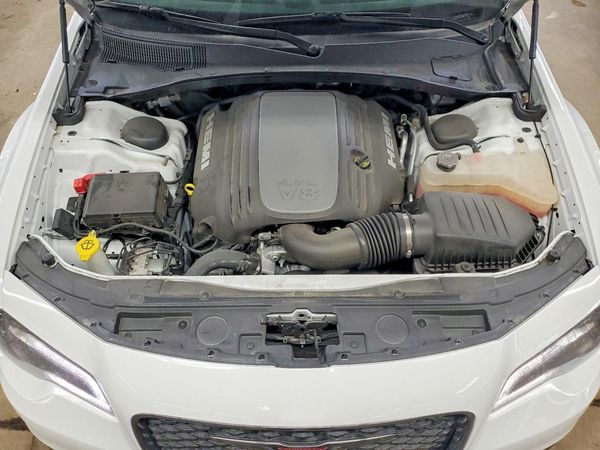 2023 CHRYSLER 300 300S — Engine bay