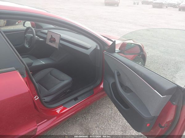 2025 TESLA MODEL 3