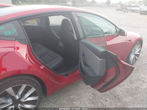 2025 TESLA MODEL 3