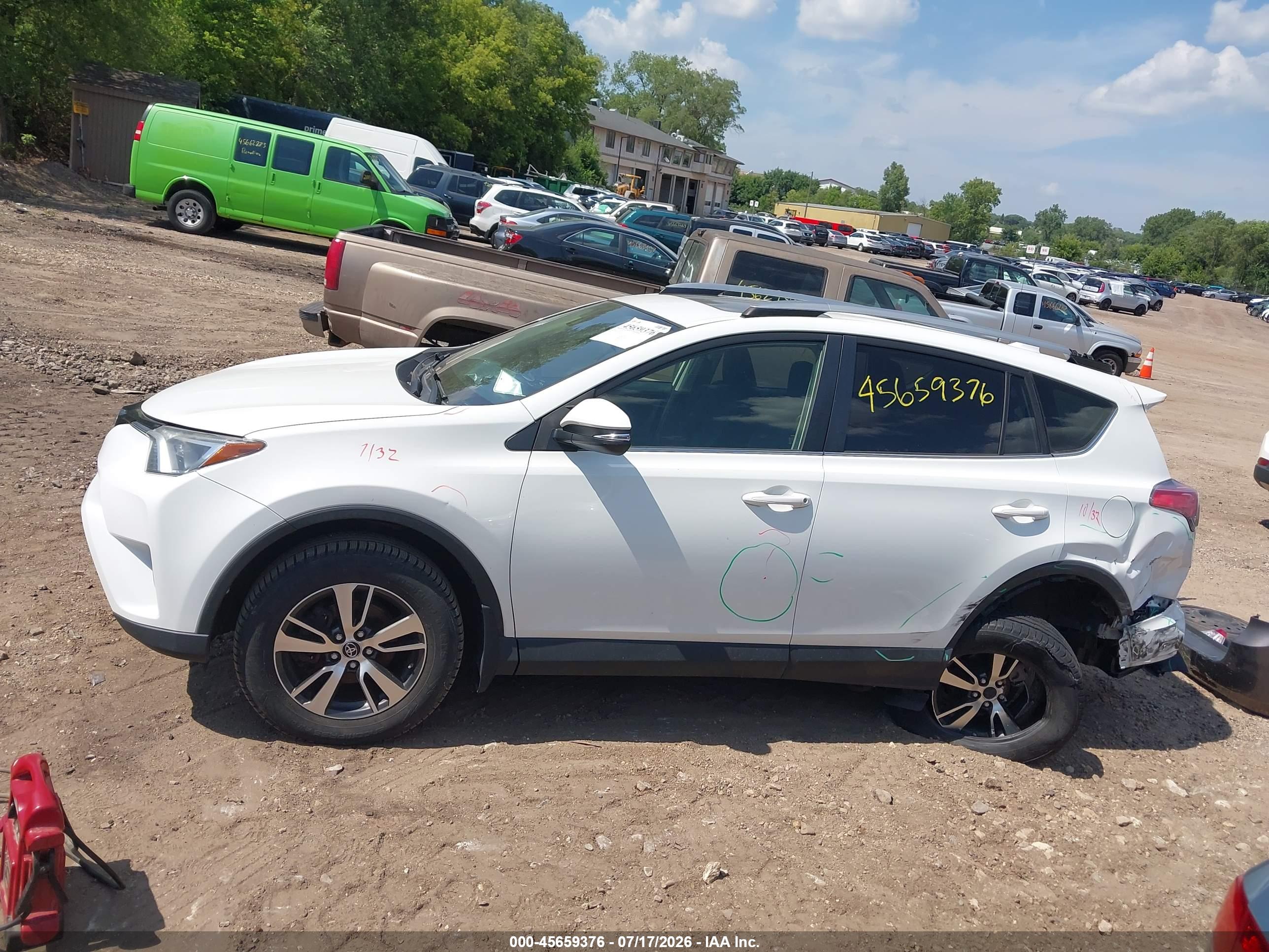 2017 TOYOTA RAV4 XLE