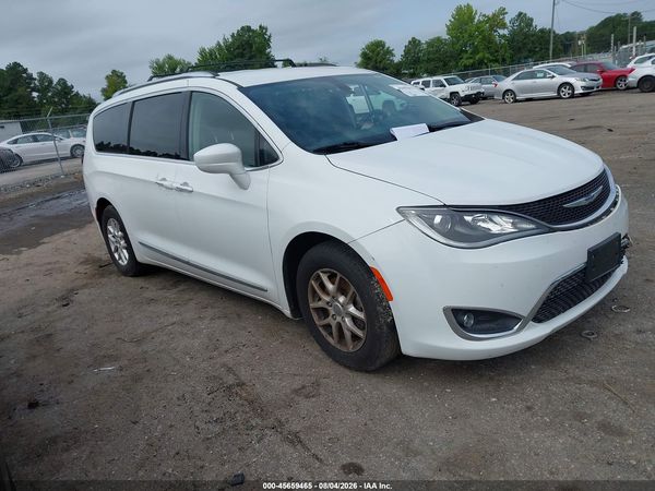 2020 CHRYSLER PACIFICA TOURING L — I1