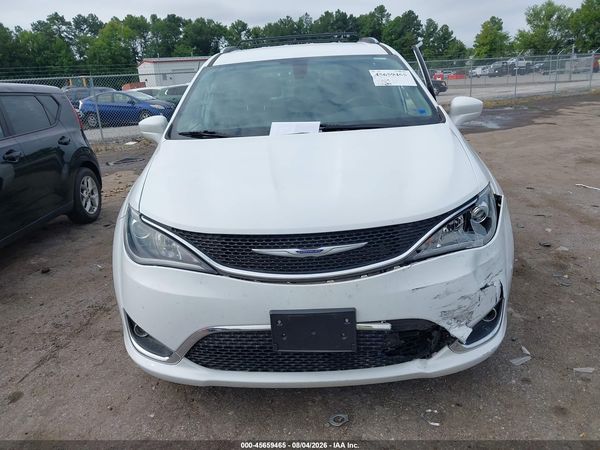 2020 CHRYSLER PACIFICA TOURING L — I115