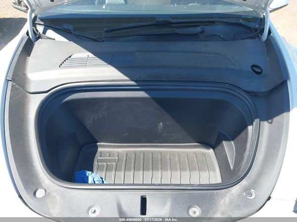 2020 TESLA MODEL Y