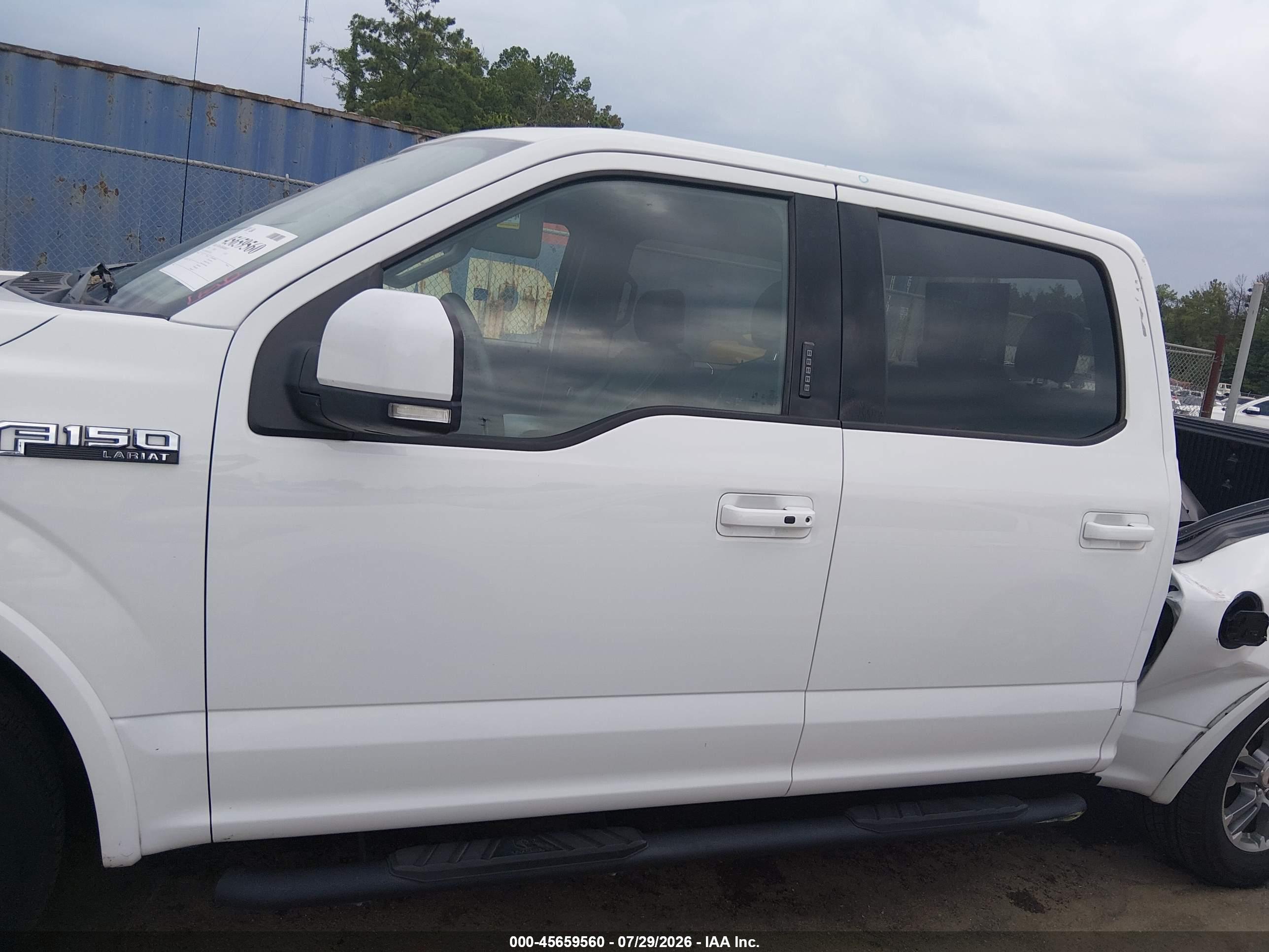 2020 FORD F-150 LARIAT