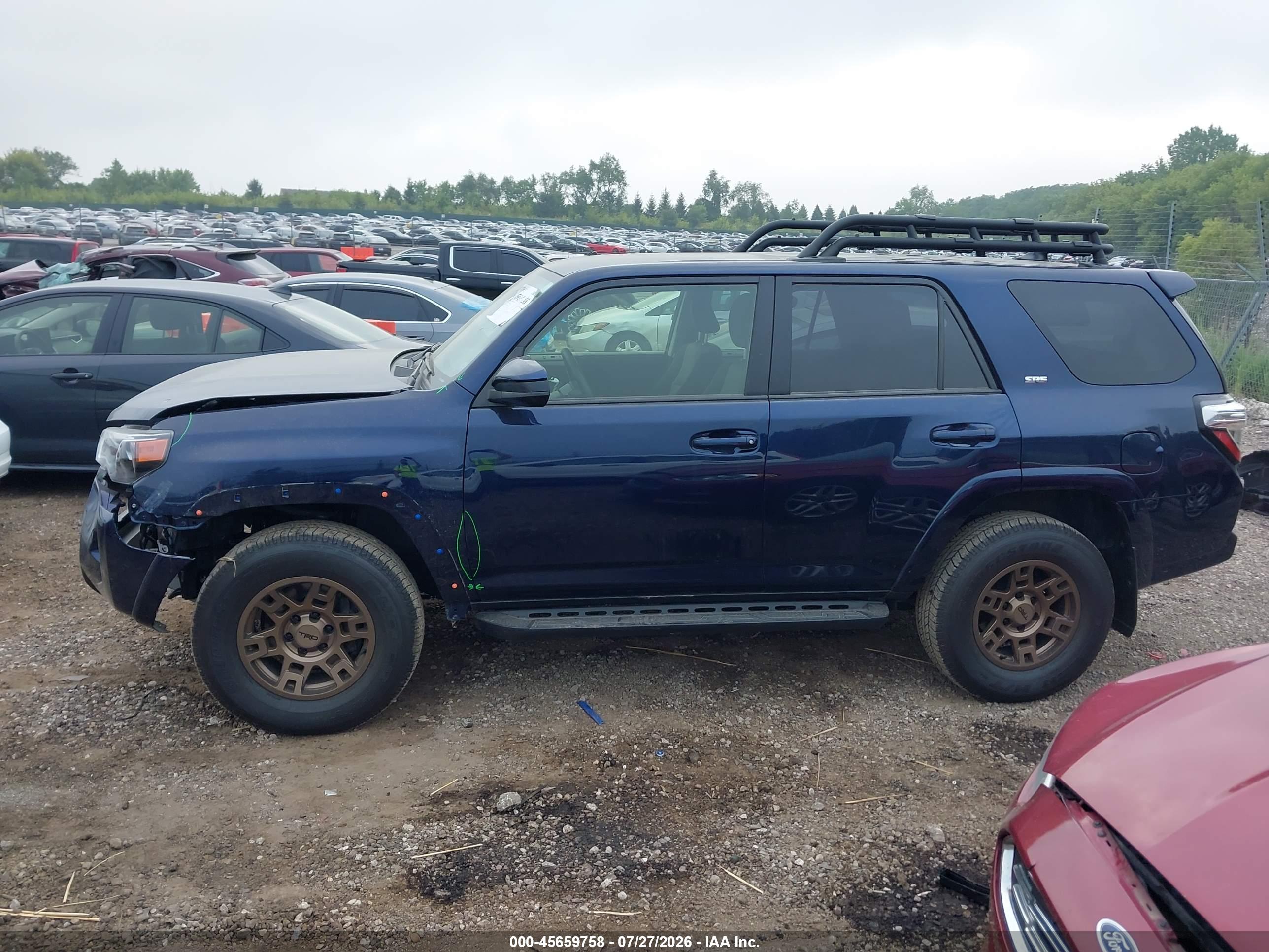 2024 TOYOTA 4RUNNER SR5